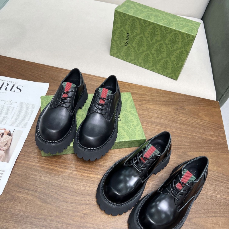 G*u*i leather shoes